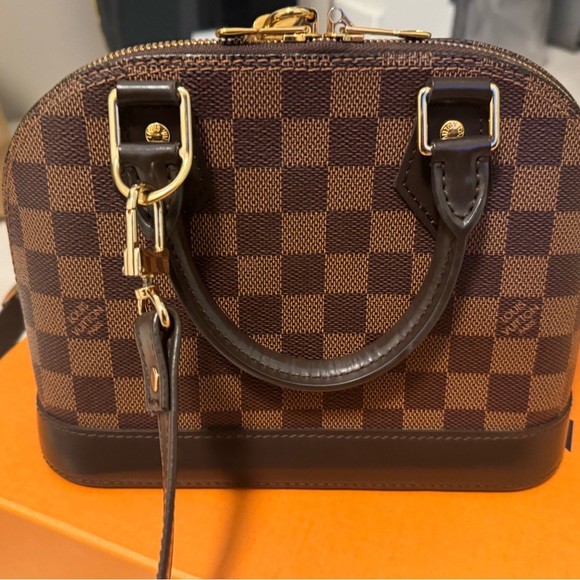 LV Alma BB - Picture 2 of 7